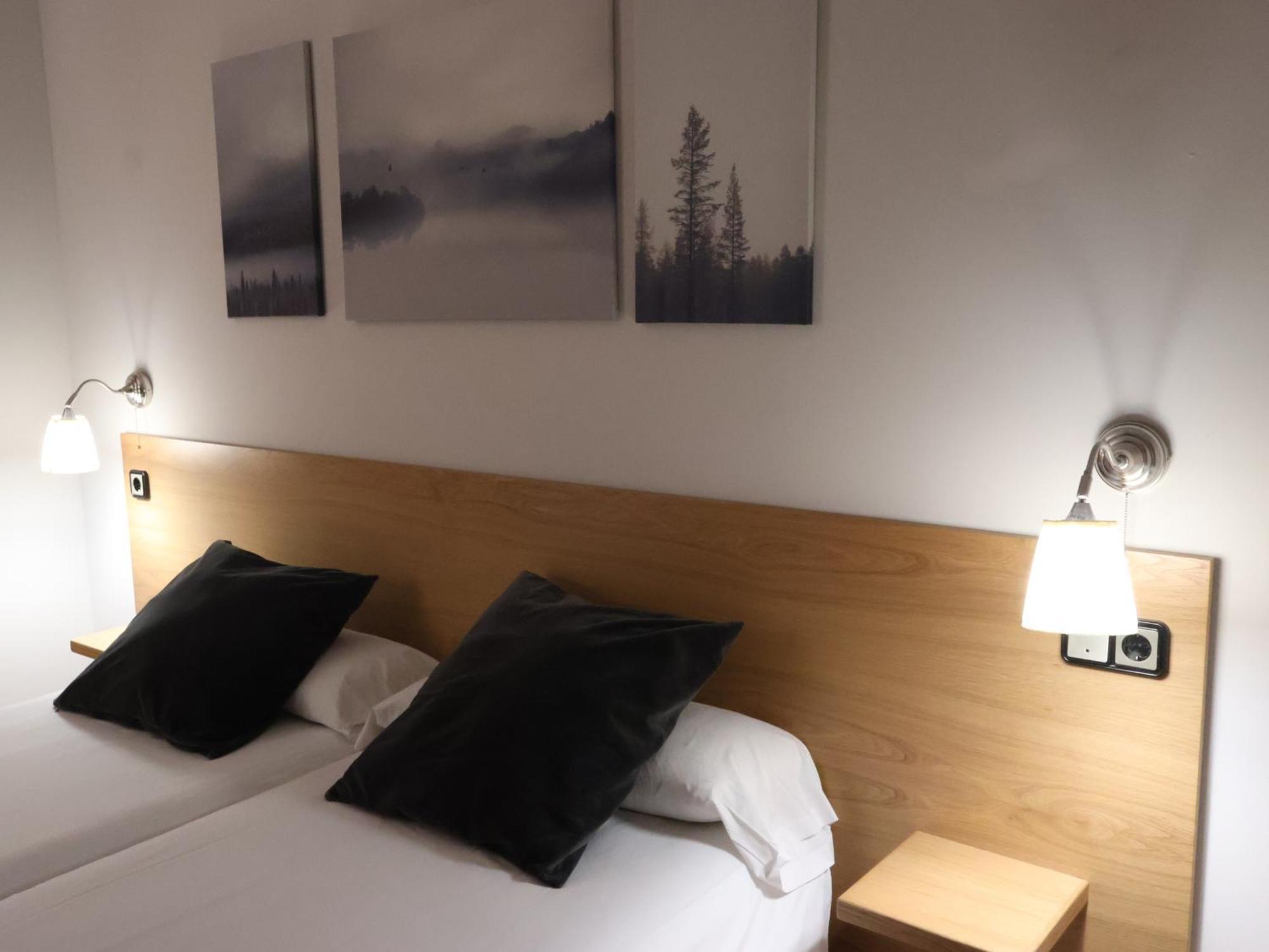 Aparthotel El Serch Andorra la Vella Eksteriør billede